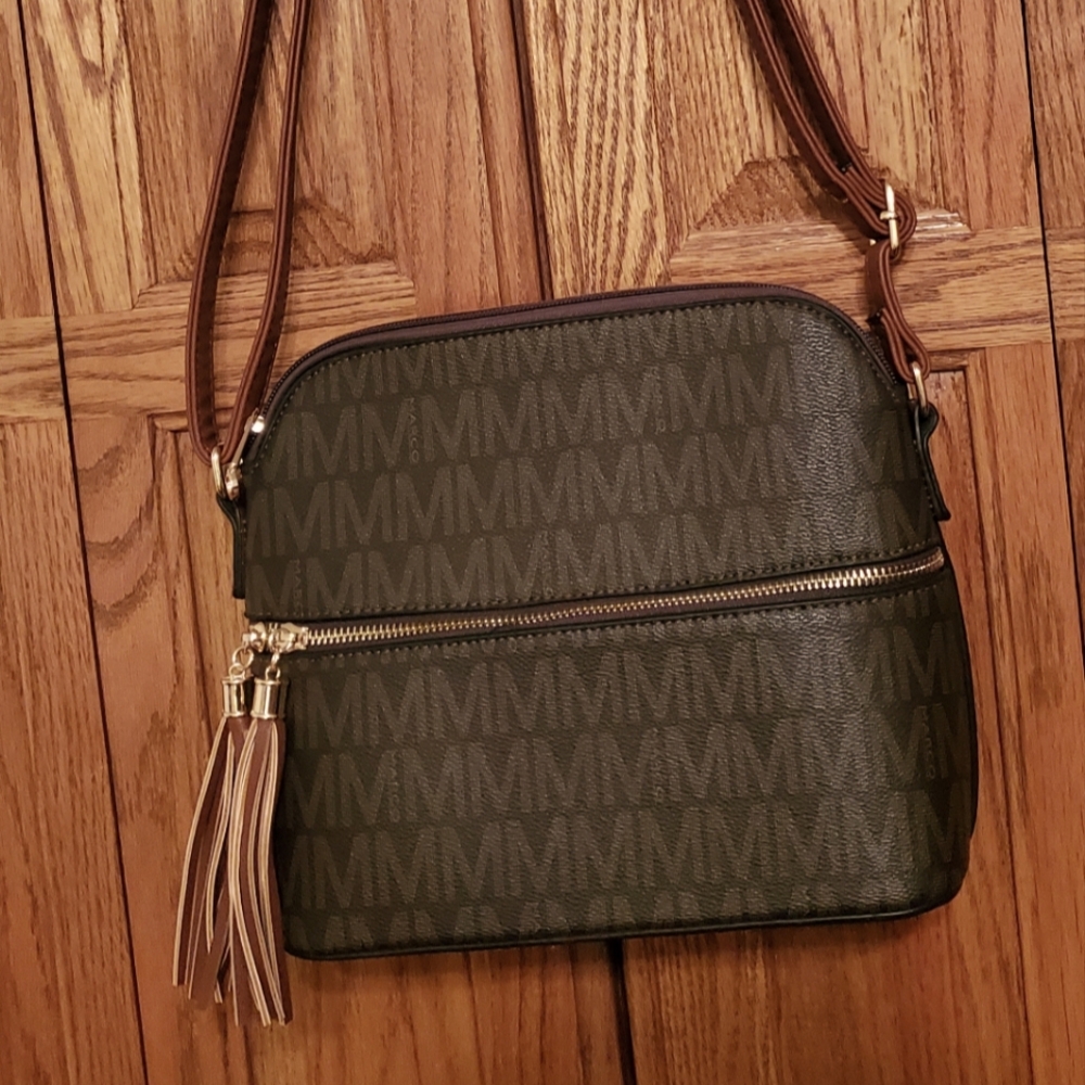 MM crossbody
